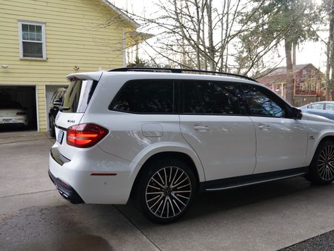 Used 2017 Mercedes-Benz GLS 63 AMG 4MATIC image 9