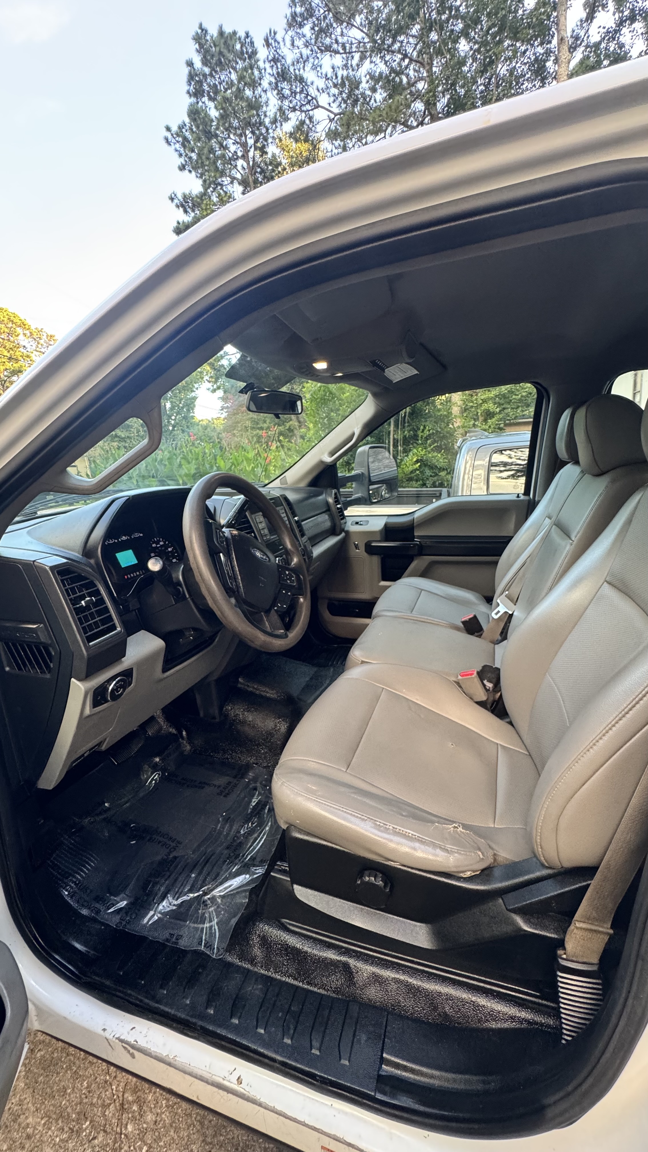 Used 2017 Ford F450 XL w/ Power Equipment Group RWD image 5