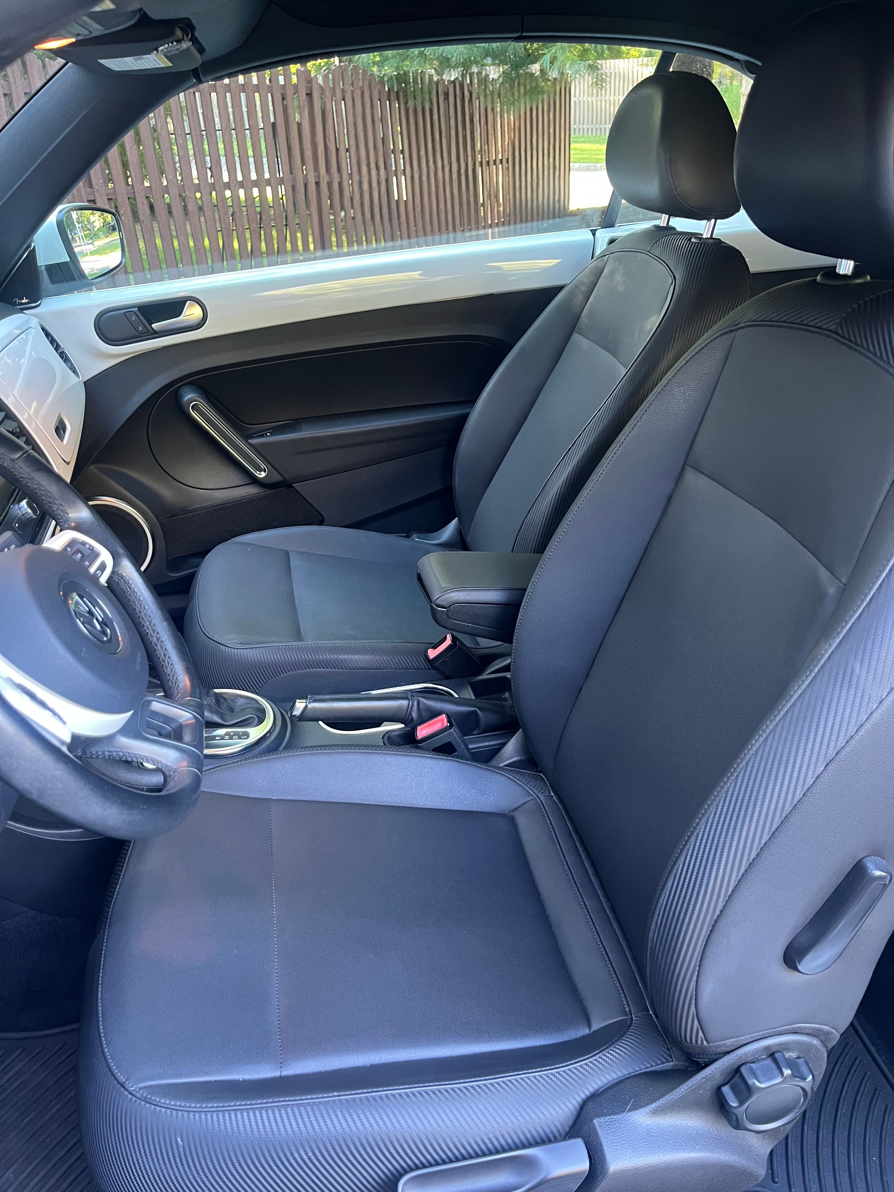 Used 2013 Volkswagen Beetle TDI FWD image 11