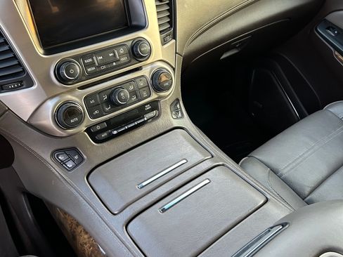 Used 2016 GMC Yukon Denali w/ Open Road Package image 19