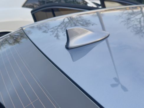 Used 2023 Toyota Corolla SE w/ SE Package image 16