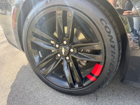 Used 2018 Chevrolet Camaro LT image 13