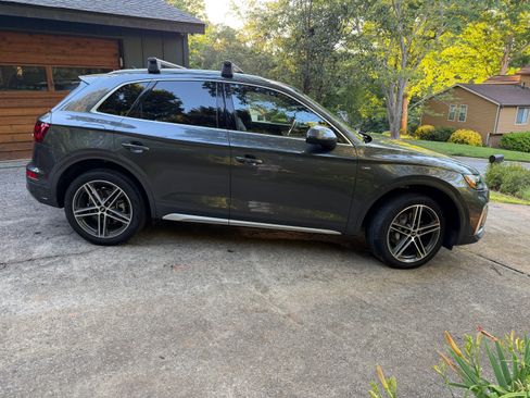 Used 2022 Audi Q5 e Premium AWD/4WD image 4