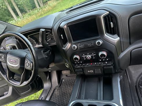 Used 2021 GMC Sierra 1500 AT4 w/ AT4 Premium Package AWD/4WD image 19