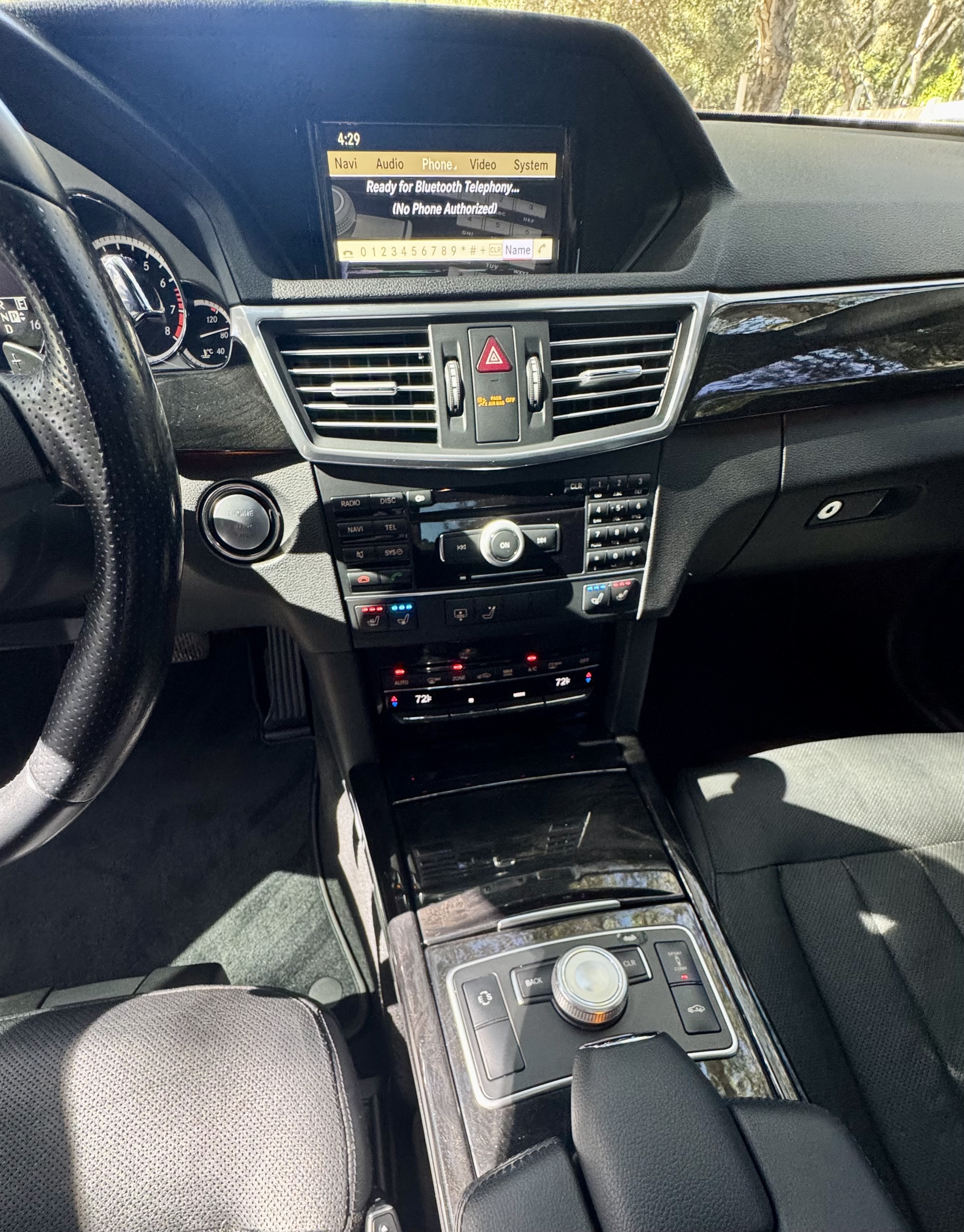 Used 2011 Mercedes-Benz E 550 Sedan image 31