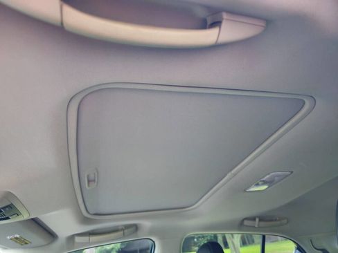 Used 2013 Lexus CT 200h image 24