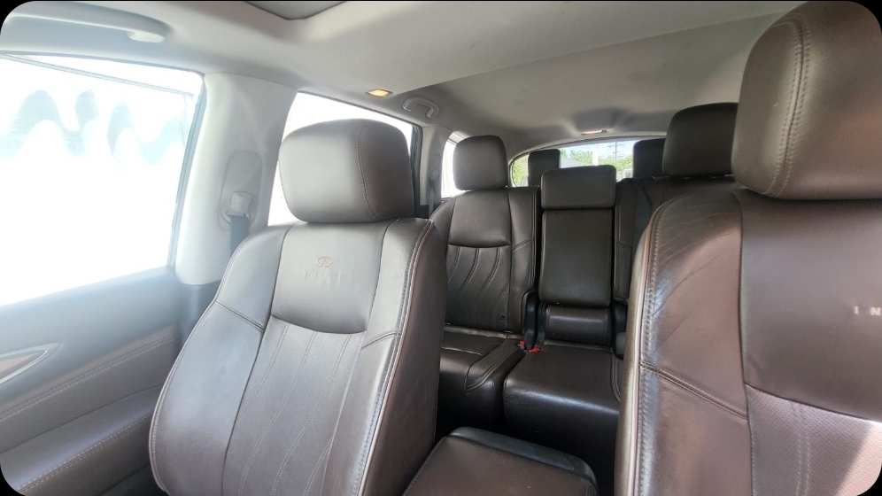 Used 2013 INFINITI JX35 AWD w/ Premium Pkg image 18