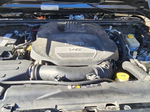 Used 2017 Jeep Wrangler Unlimited Sport w/ Quick Order Package 24S image 11