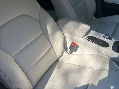 Used 2016 Mercedes-Benz GLA 250 image 6