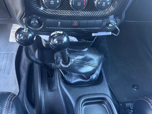 Used 2012 Jeep Wrangler Unlimited Sport AWD/4WD image 16