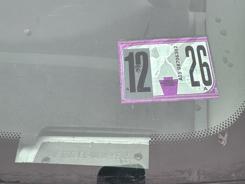 Used 2010 Ford E-350 and Econoline 350 Extended Super Duty image 8