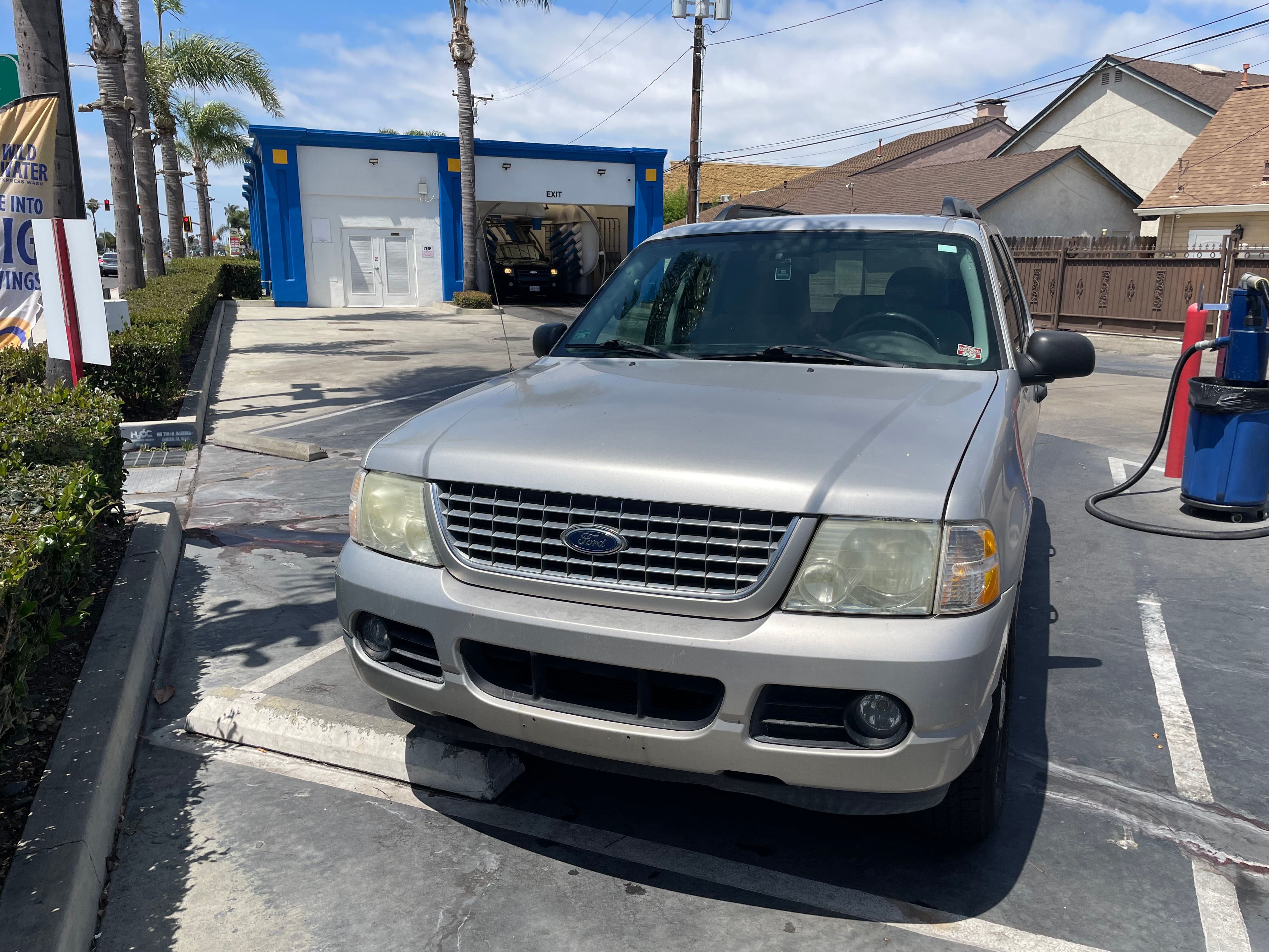 Used 2005 Ford Explorer Sport XLT RWD image 2