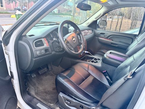 Used 2008 Chevrolet Tahoe 2WD Hybrid image 11