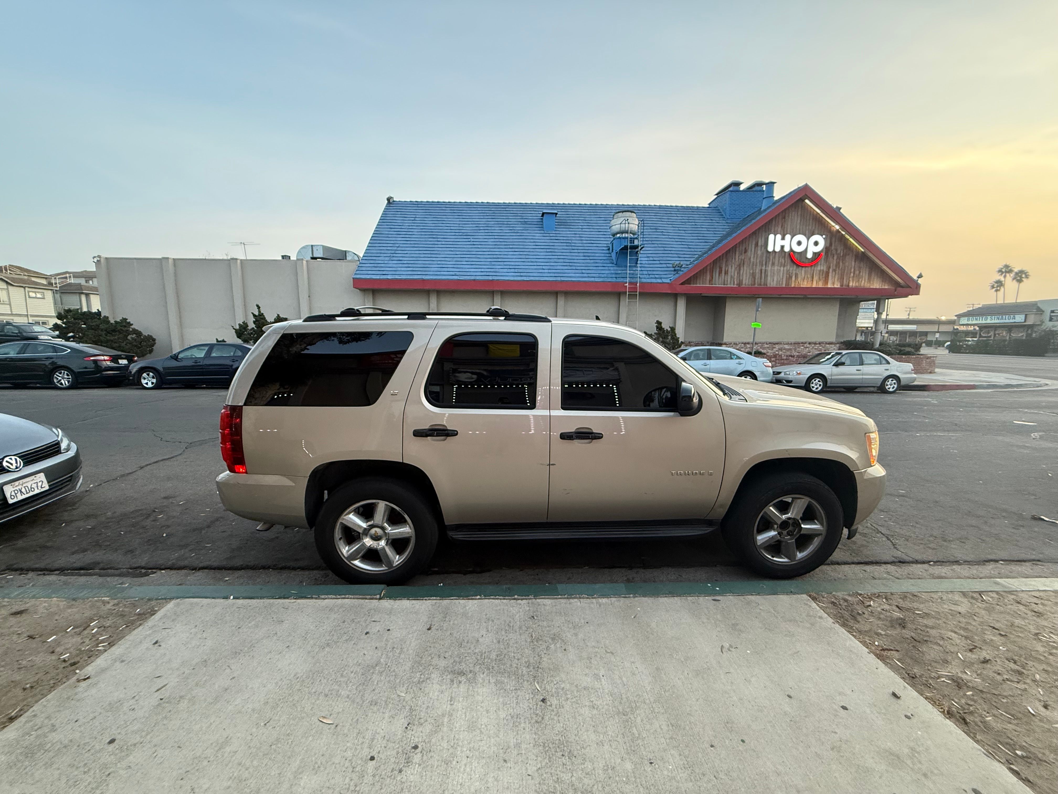 Used 2007 Chevrolet Tahoe LT w/ 1LT Special Edition RWD image 2