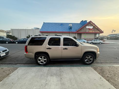 Used 2007 Chevrolet Tahoe LT w/ 1LT Special Edition image 2
