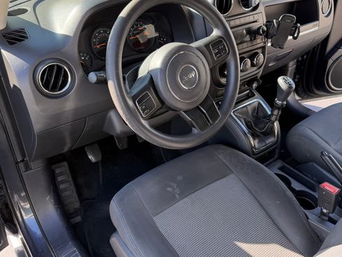 Used 2014 Jeep Patriot Sport FWD image 13