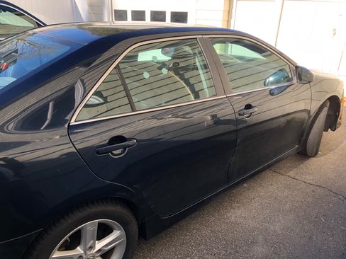 Used 2013 Toyota Camry SE image 4