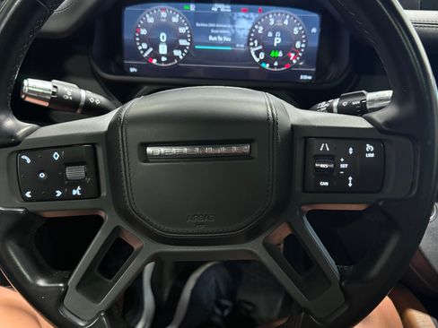 Used 2022 Land Rover Defender 90 X image 19