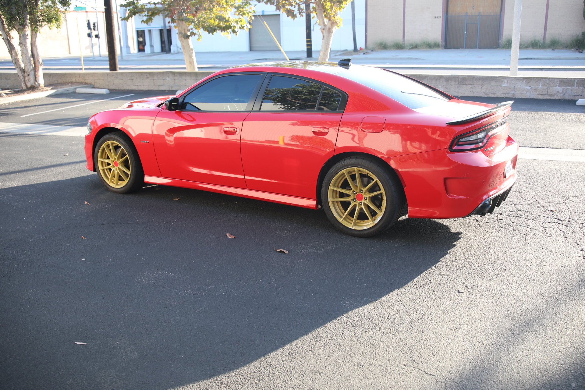 Used 2019 Dodge Charger R/T RWD image 2