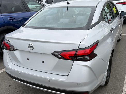 Used 2021 Nissan Versa S image 13