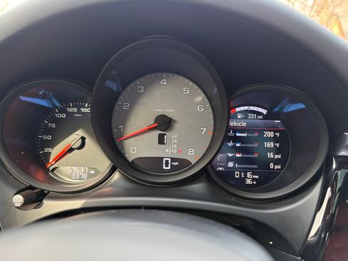 Used 2021 Porsche Macan S image 14