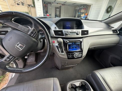 Used 2014 Honda Odyssey EX-L image 10