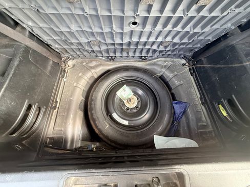 Used 2005 Honda Element LX image 13