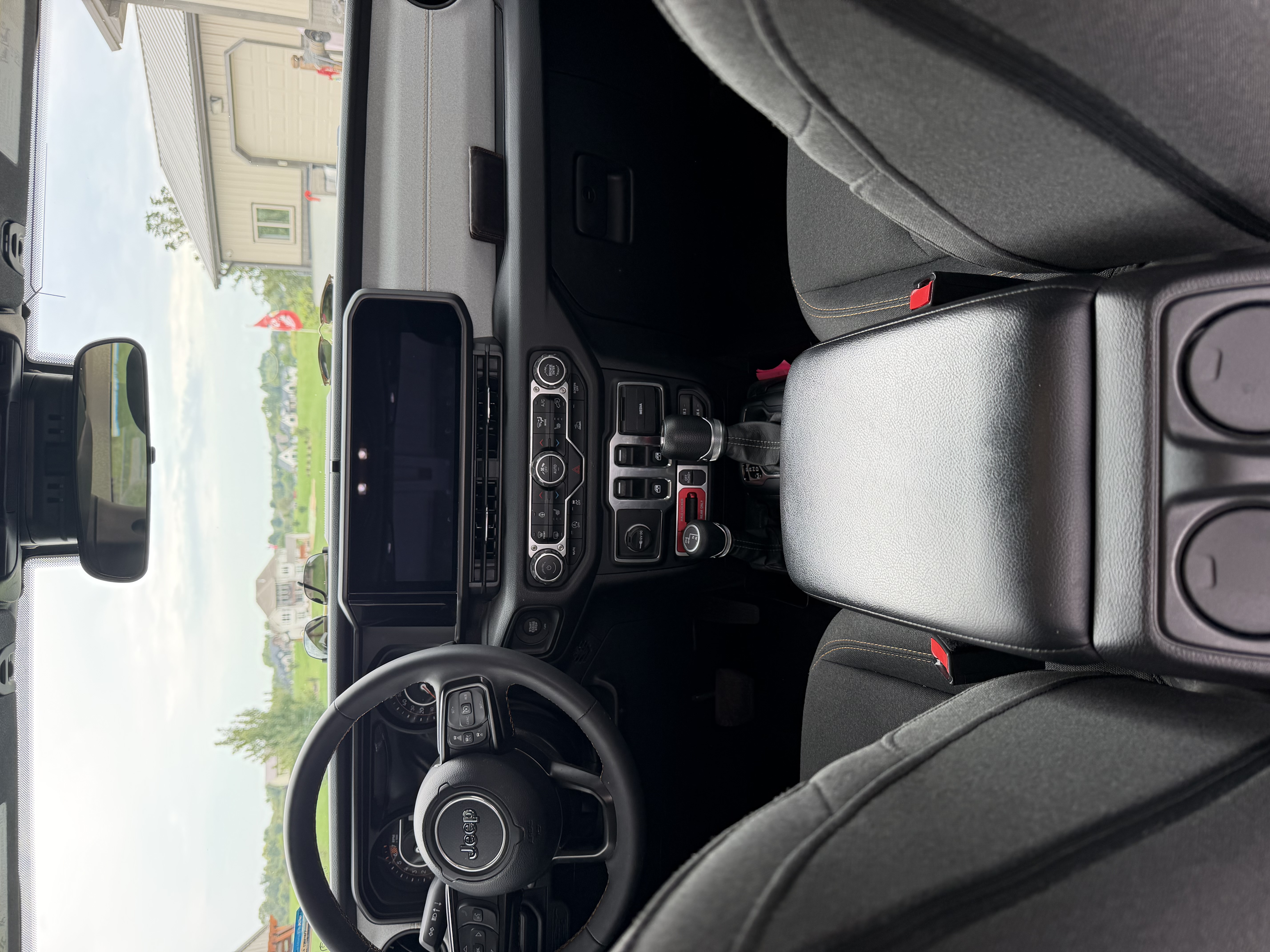 Used 2024 Jeep Wrangler Sport AWD/4WD image 9