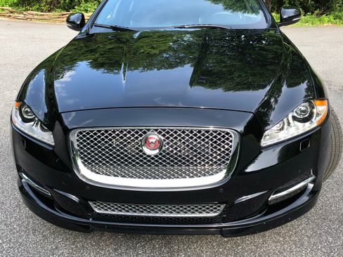 Used 2015 Jaguar XJ AWD image 1