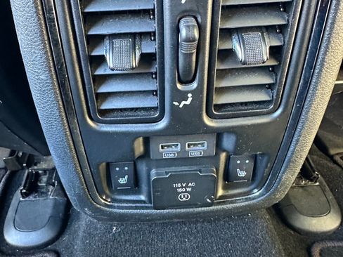 Used 2020 Jeep Grand Cherokee Limited w/ Luxury Group II image 13