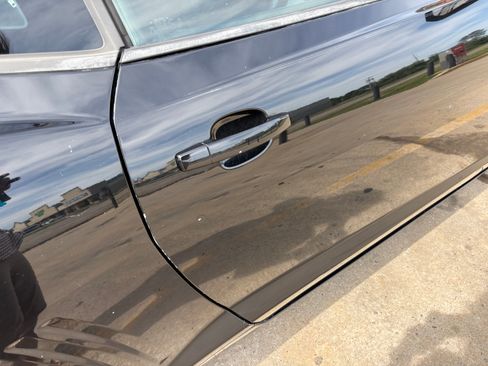 Used 2011 Chevrolet Camaro LT image 9