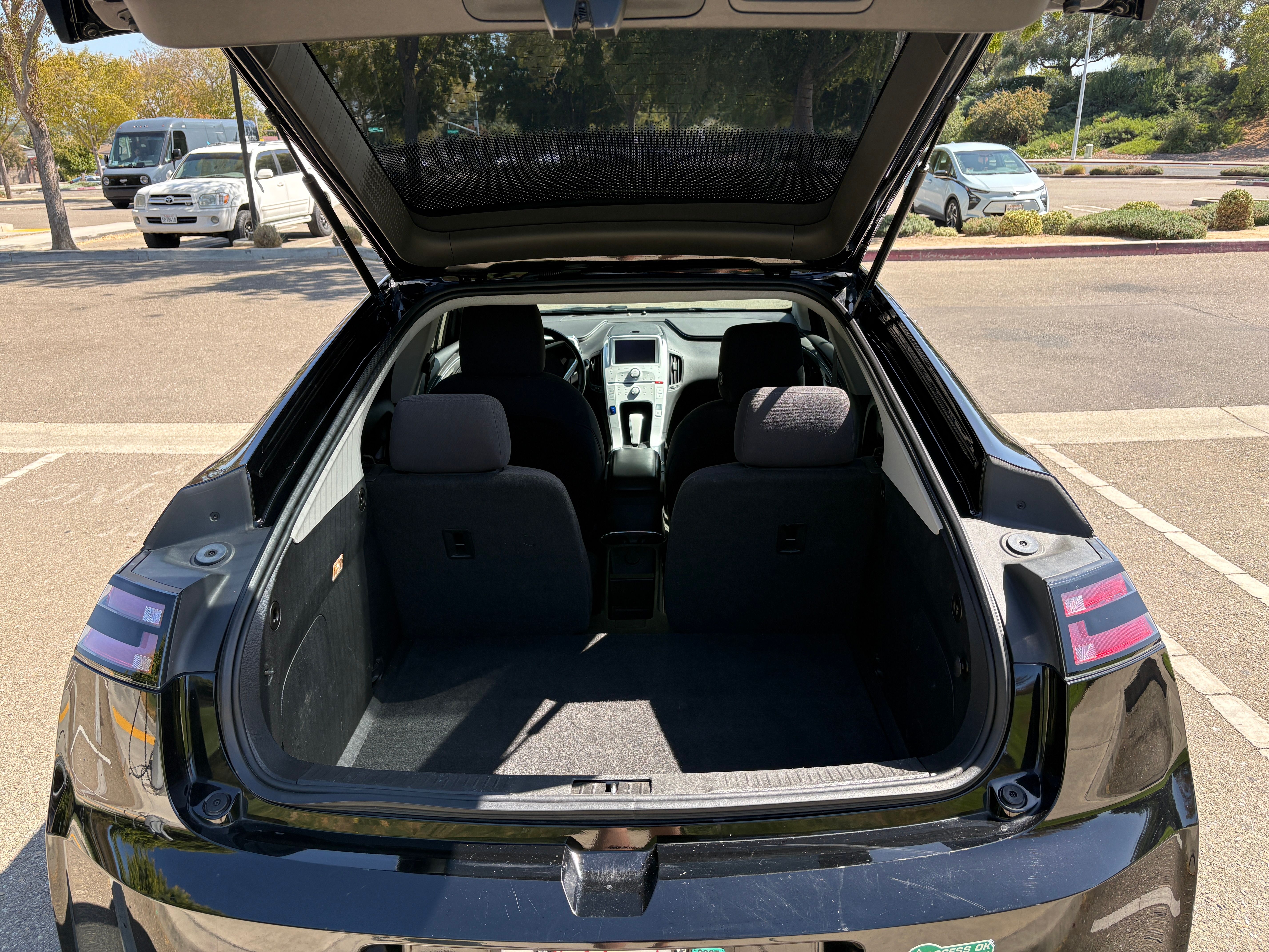 Used 2013 Chevrolet Volt w/ Enhanced Safety Package 1 FWD image 9