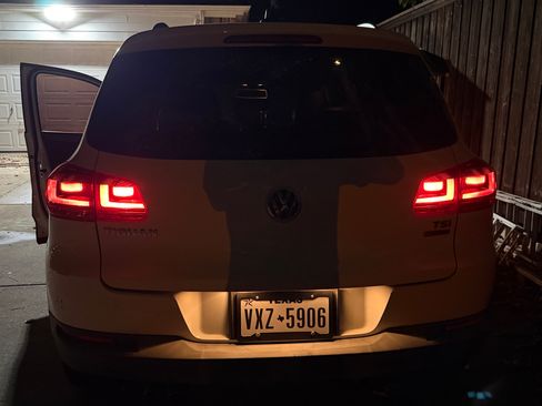Used 2017 Volkswagen Tiguan Wolfsburg Edition image 5