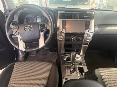 Used 2021 Toyota 4Runner SR5 AWD/4WD image 10