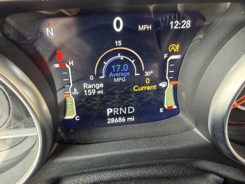 Used 2020 Jeep Wrangler Unlimited Sahara w/ Uconnect 4C Nav & Sound Group image 17