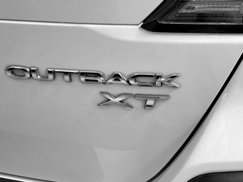 Used 2020 Subaru Outback Limited XT w/ Popular Package #2 AWD/4WD image 12