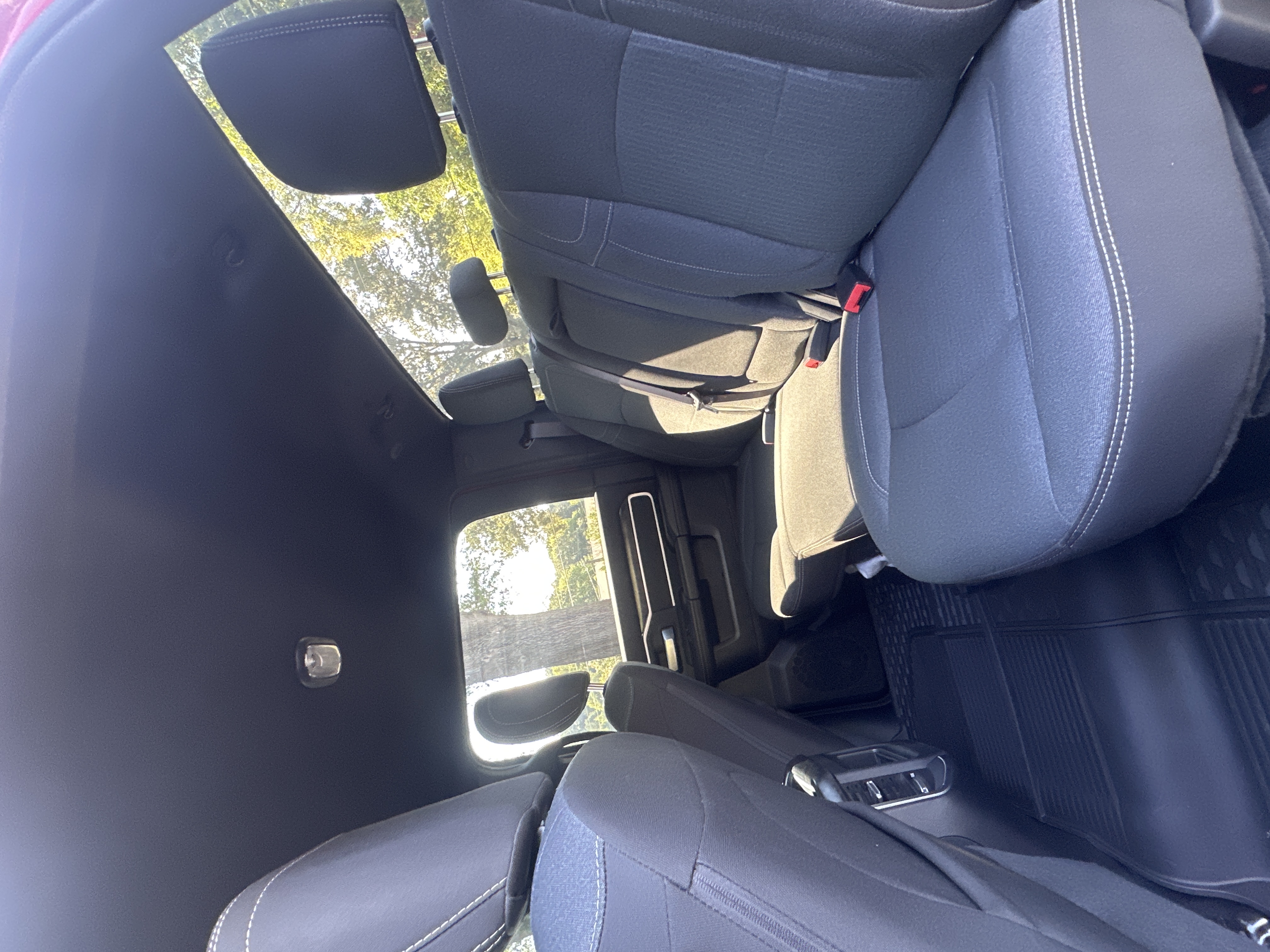 Used 2019 RAM 2500 Big Horn w/ Night Edition AWD/4WD image 18