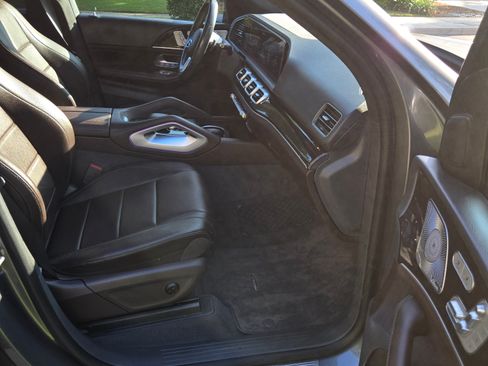 Used 2020 Mercedes-Benz GLE 350 4MATIC image 5