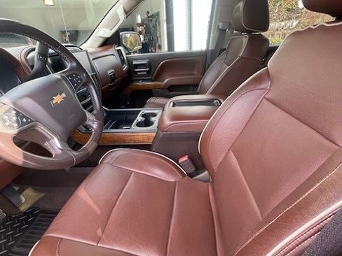 Used 2015 Chevrolet Silverado 1500 High Country w/ High Country Premium Package image 14