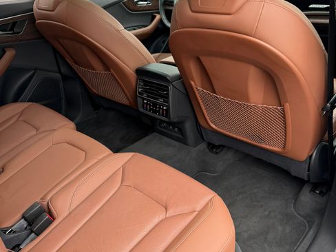 Used 2024 Audi Q8 Premium Plus w/ Premium Plus Package image 15