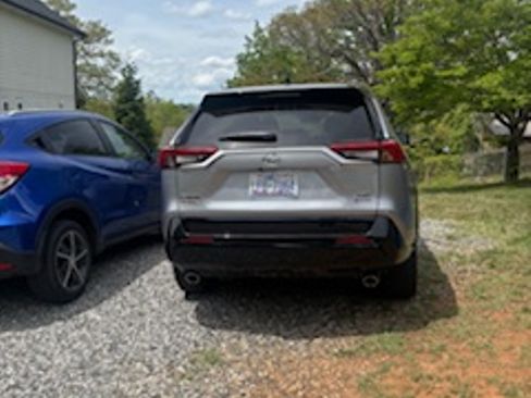 Used 2025 Toyota RAV4 XSE w/ Weather Package AWD/4WD image 4