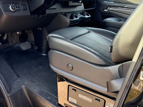 Used 2023 Mercedes-Benz Sprinter 2500 image 6