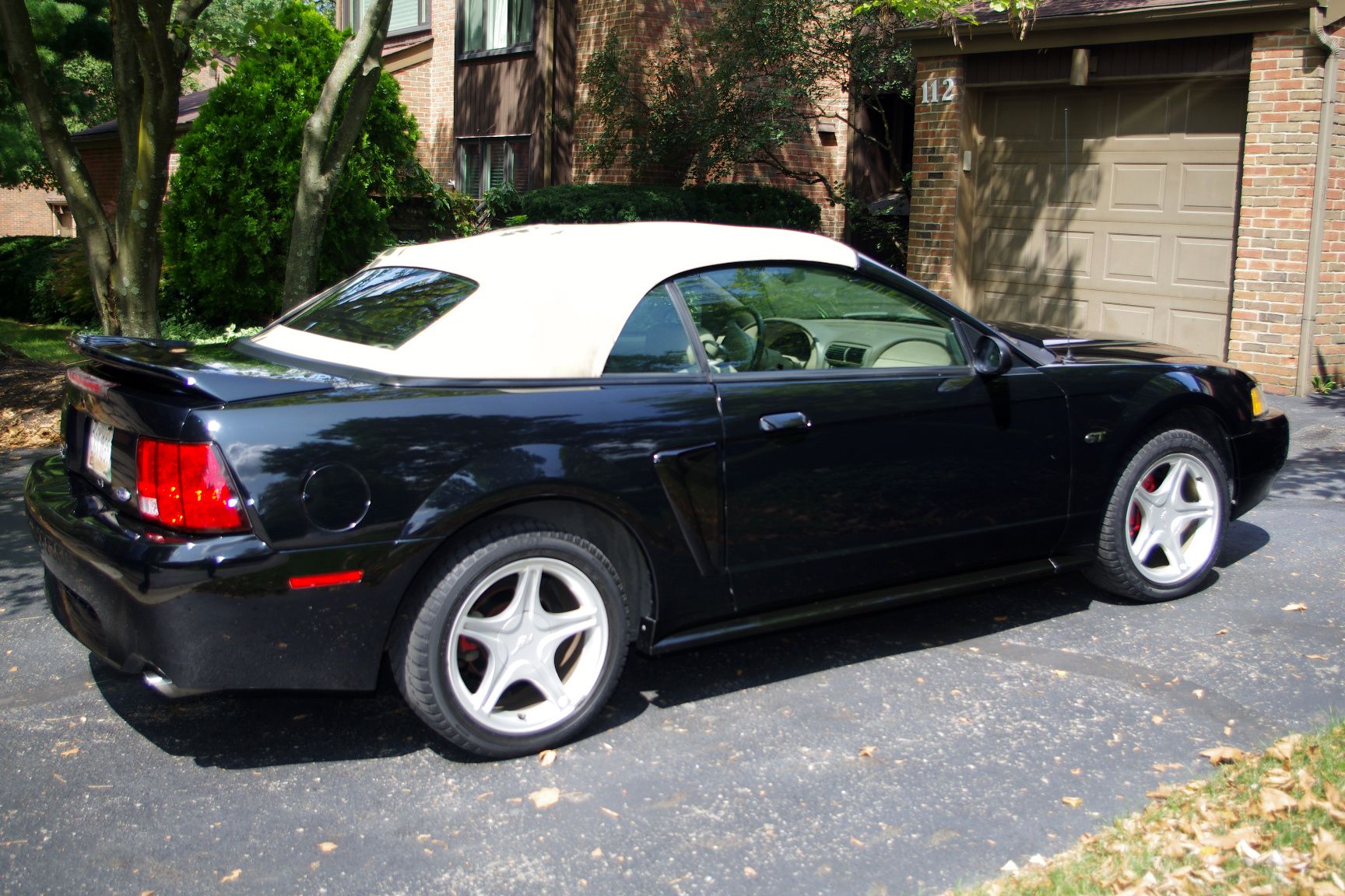 Used 2000 Ford Mustang GT RWD image 5