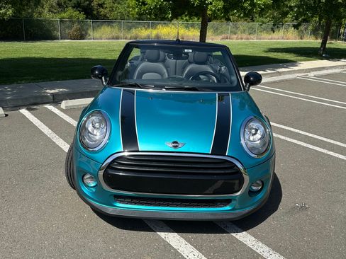 Used 2016 MINI Cooper Convertible image 5