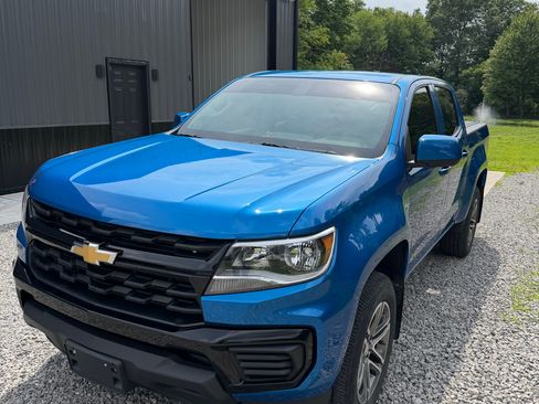 Used 2022 Chevrolet Colorado W/T w/ Custom Special Edition RWD image 4