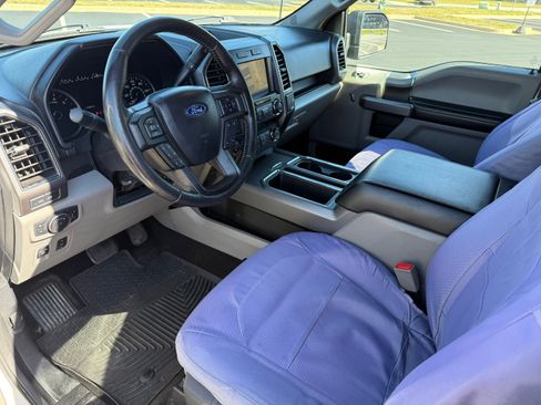 Used 2019 Ford F150 XLT w/ Equipment Group 302A Luxury image 12