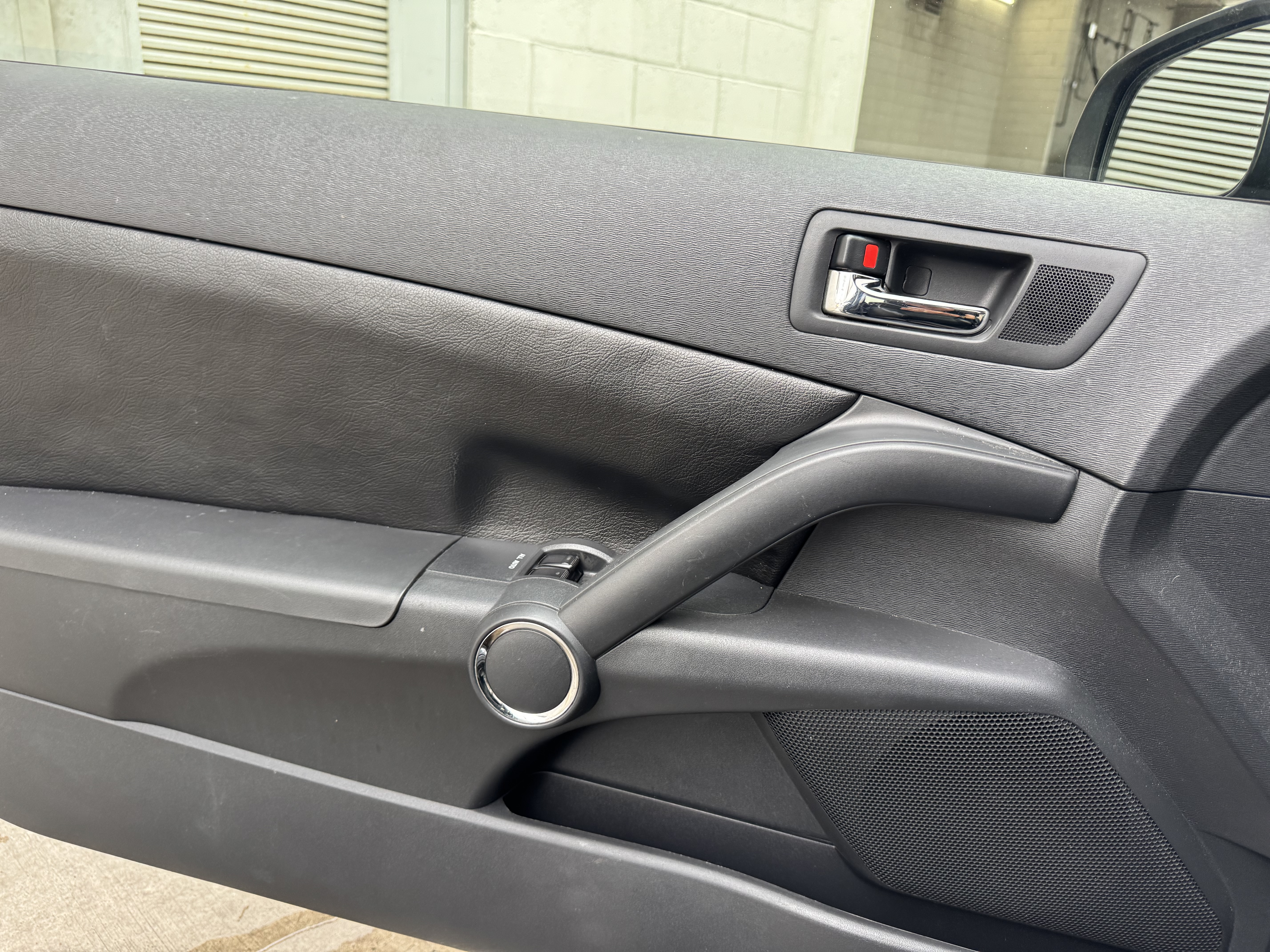 Used 2005 Scion tC FWD image 25