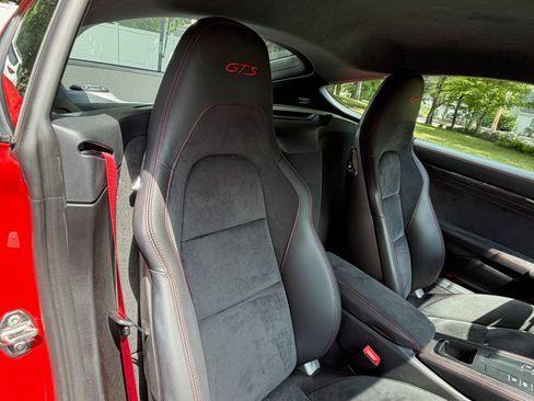 Used 2019 Porsche 718 Cayman GTS RWD image 14