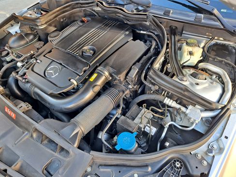 Used 2012 Mercedes-Benz C 250 Sedan image 28