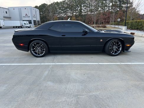 Used 2023 Dodge Challenger R/T Scat Pack w/ Plus Package image 5